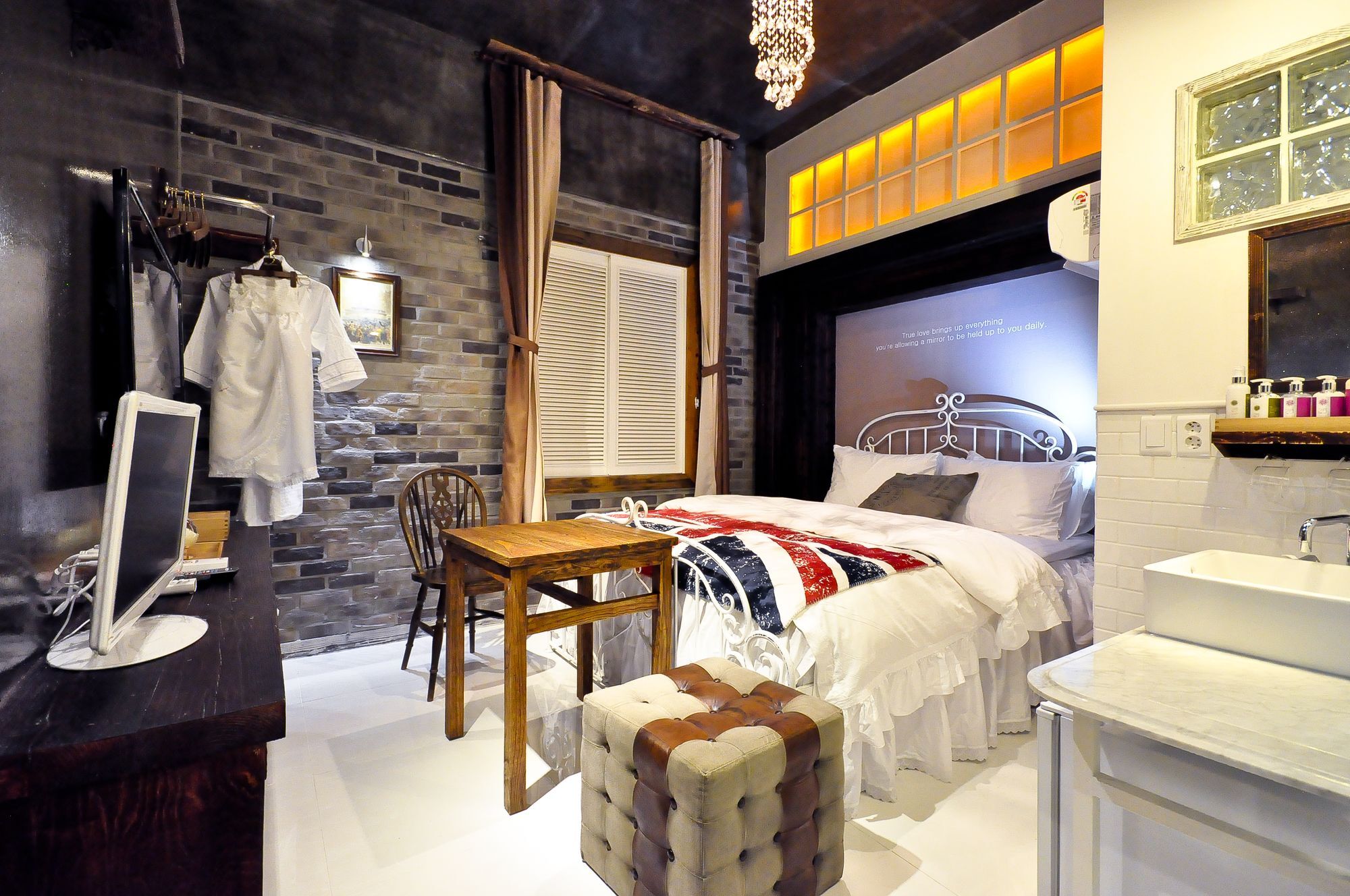 February Hotel Hwanggeum Тегу Екстер'єр фото