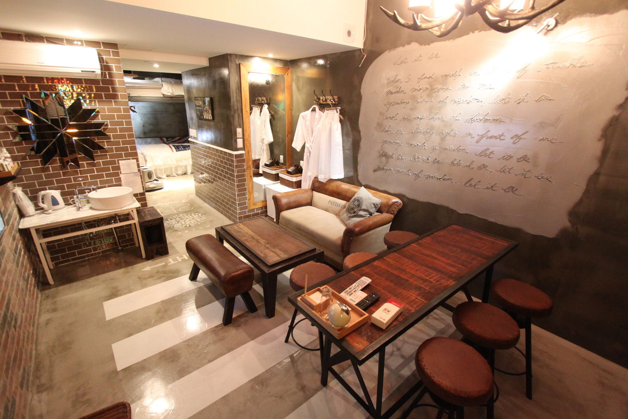 February Hotel Hwanggeum Тегу Екстер'єр фото