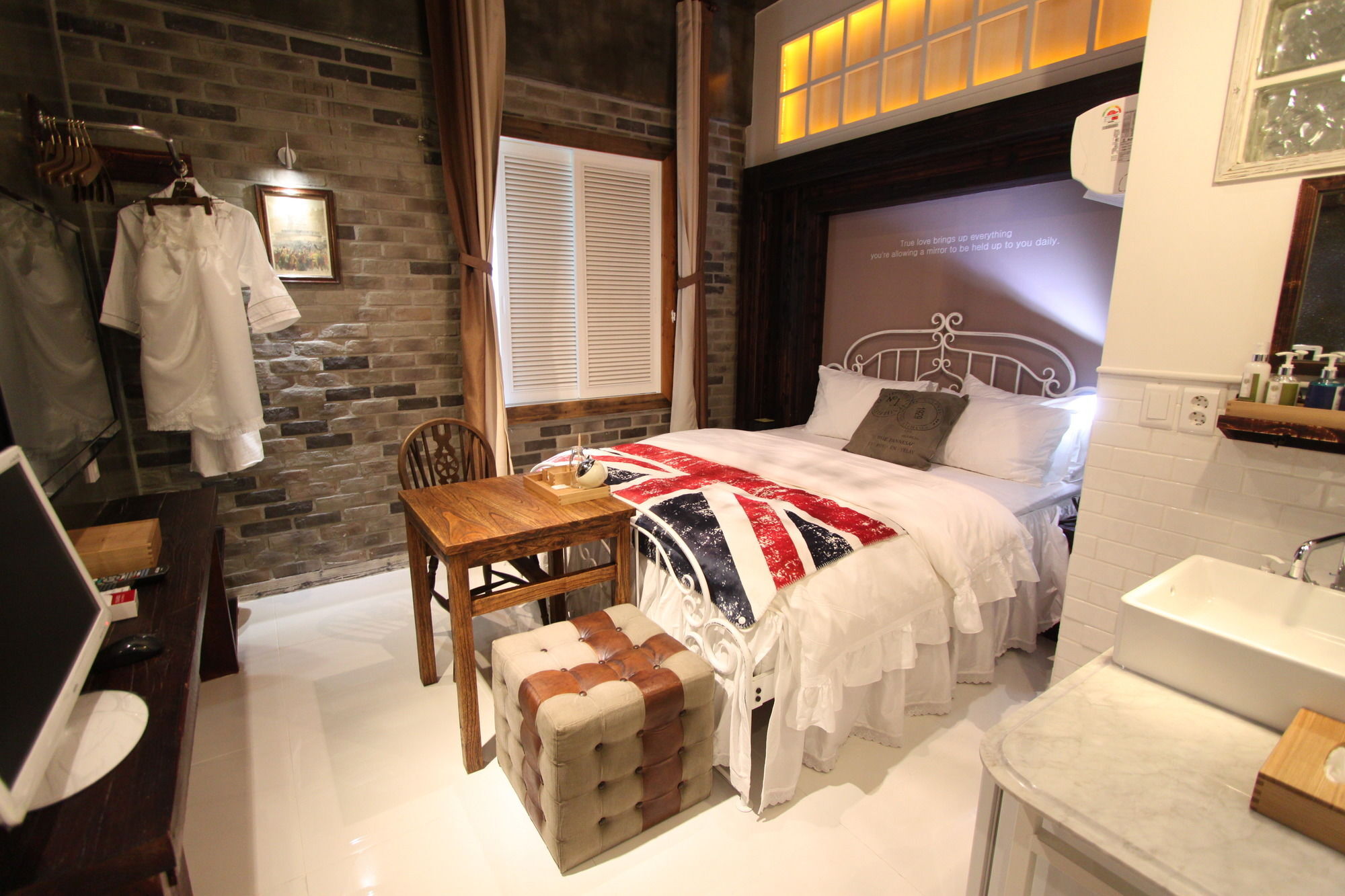 February Hotel Hwanggeum Тегу Екстер'єр фото